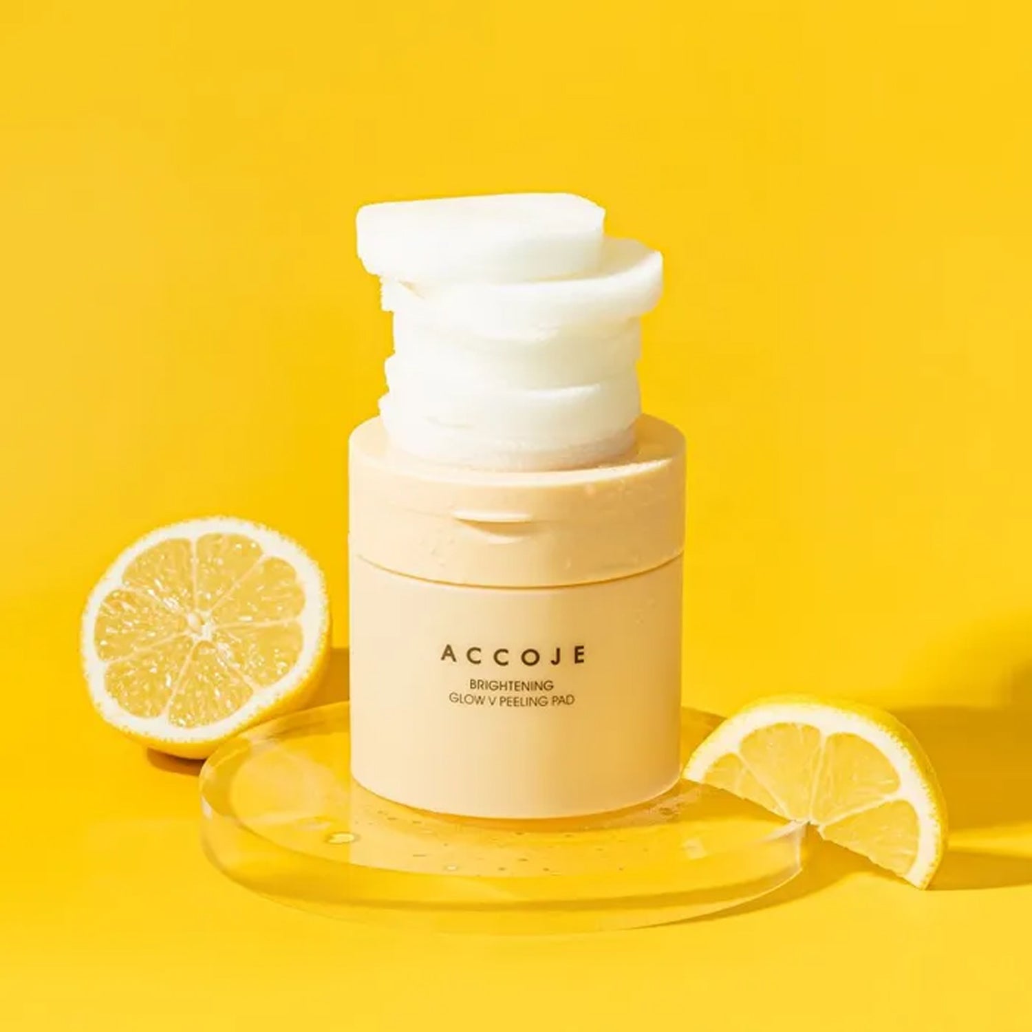 ACCOJE Brightening Glow V Peeling Pad 150ml (70 Sheets)
