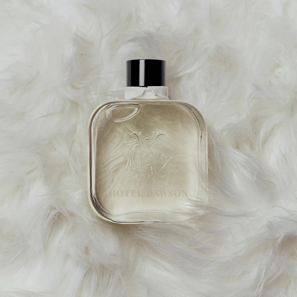 HOTEL DAWSON Late Checkout Room Diffuser (250ml) - Soapy Floral Scent (Main Diffuser + Fur Coaster + 5 Reed Sticks Set)
