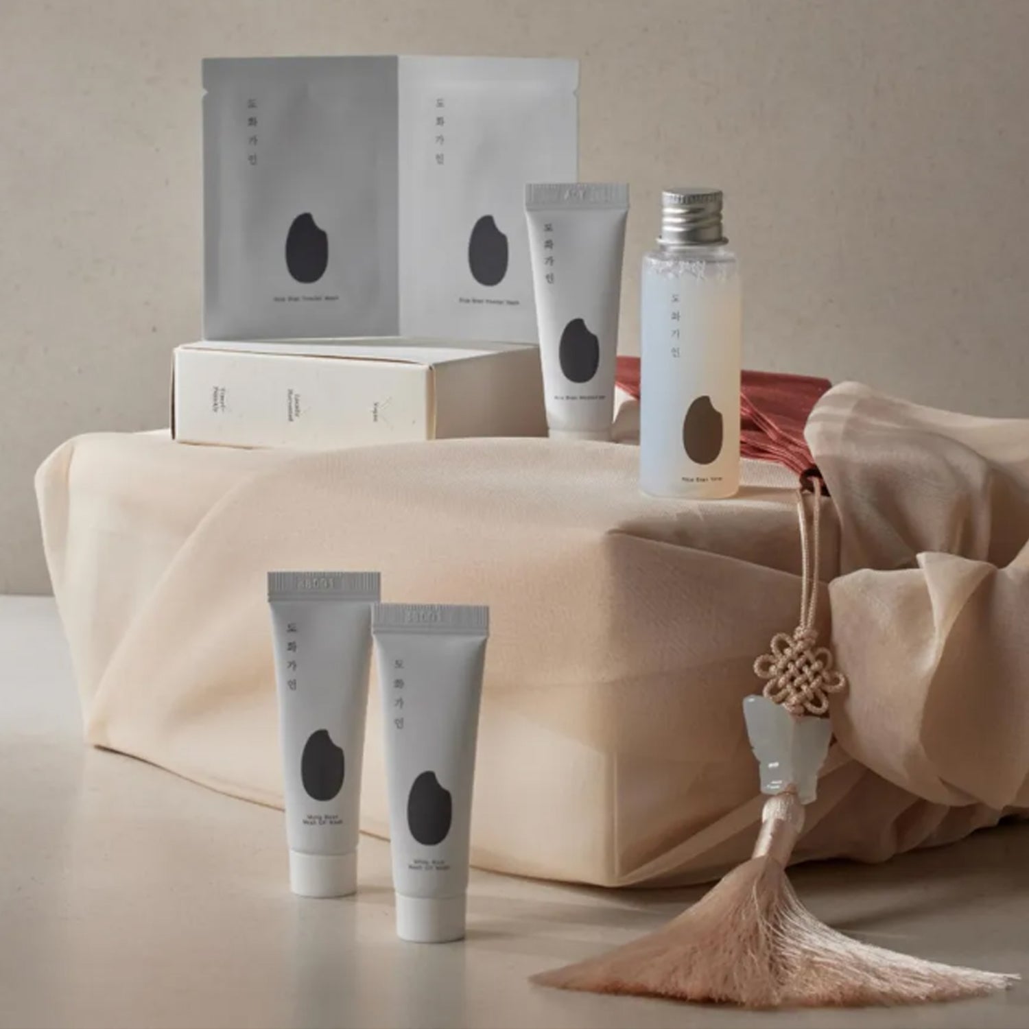 House of Dohwa Travel Kit