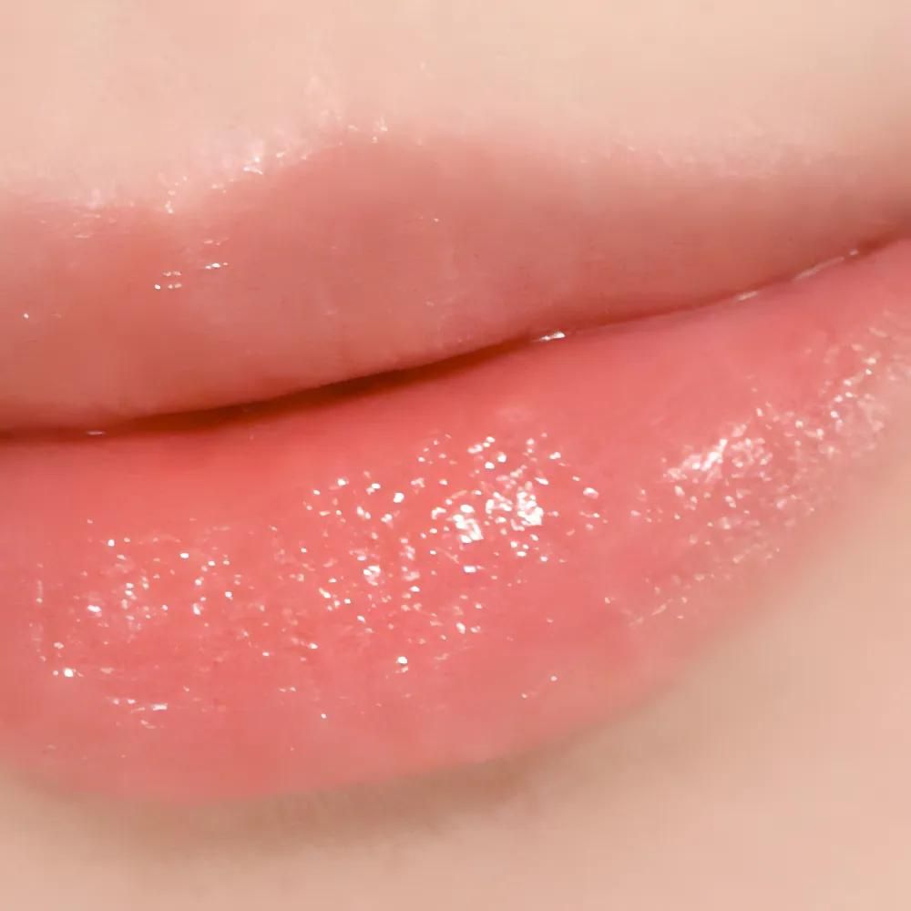 CLIO Essential Lipcheek Tap 4.5g in Peach Flush Shade